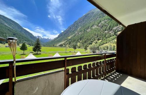 Taesch Apartment | Pure Comfort! Entire Apartment with Abundant Space near Zermatt with parking!