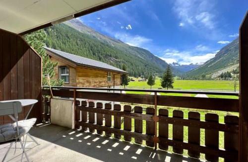 Taesch Apartment | Pure Comfort! Entire Apartment with Abundant Space near Zermatt with parking!