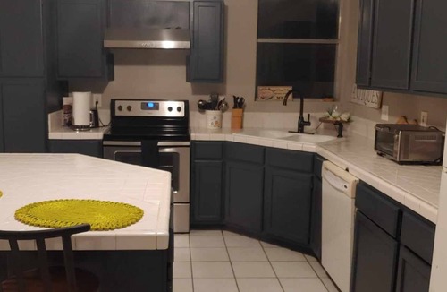 Lumberton House | Pure Country, plenty of space & trees, relaxing!