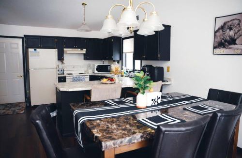Moorhead House | Pure Gold