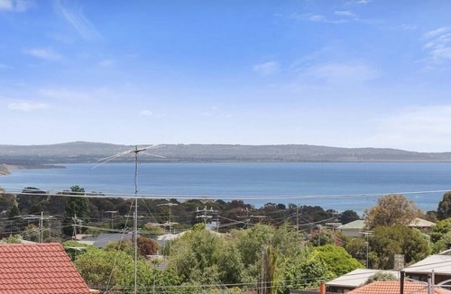 Clifton Springs House | Pure Holiday Bay Views