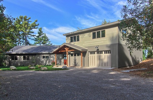 Leland House | Pure Lake Michigan Cottage Getaway Health retreat/Wellness at it's BEST.