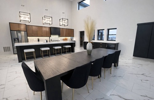Holland House | Pure MUCHigan