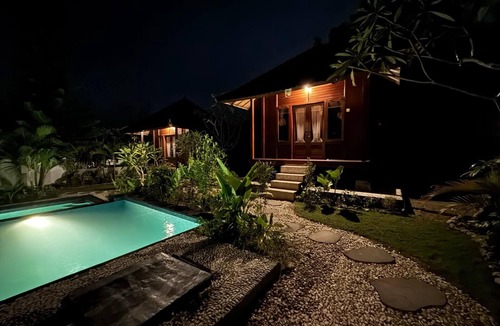 Jungut Batu Villa | Puri Sari Villas Restaurant and Bar