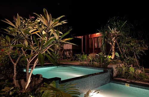 Jungut Batu Villa | Puri Sari Villas Restaurant and Bar