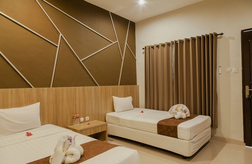 Senggigi Hotel | Puri Senggigi Hotel