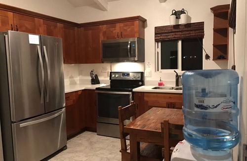 Captain Cook House | Purple House in Paradise