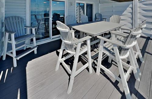 Put-in-Bay House | Put-in-Bay Waterfront Condo #202