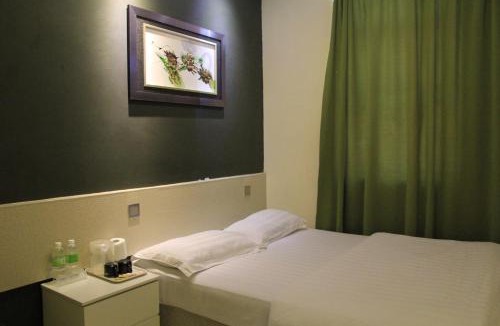 Seri Kembangan Hotel | Putra One Avenue Hotel