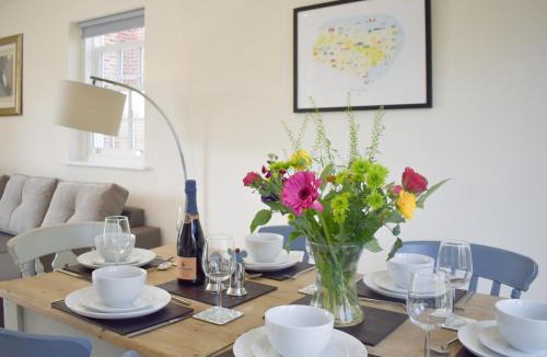 Stodmarsh House | Puxton Lodge