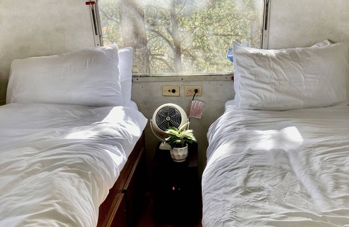 Woodland Park House | PVP56 Vintage 1984 Airstream RV — With Private Hot Tub!