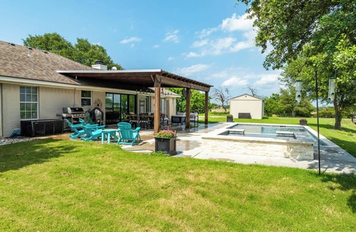 China Spring House | Pvt Pool/Spa at Honey Farms: Near Baylor and Silos!