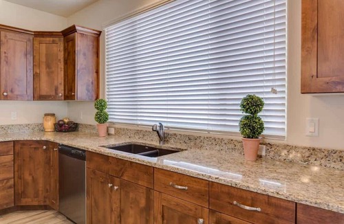 Santa Clara House | PVZ 1| Close to Pools *Private BBQ* EV charger!