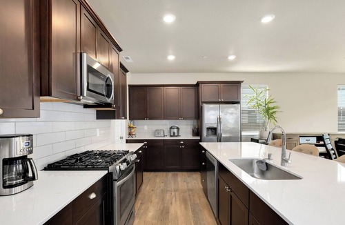 Puyallup House | PY2: Multigen Villa