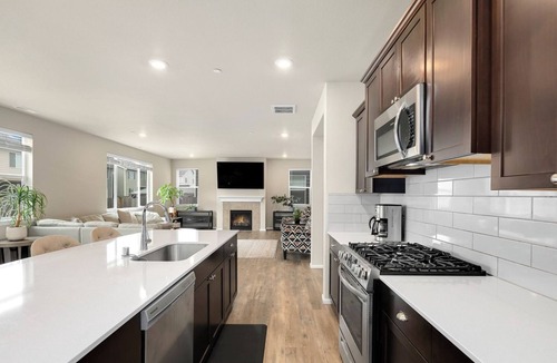 Puyallup House | PY2: Multigen Villa