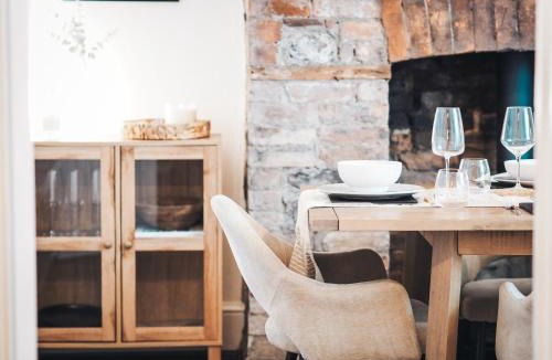 Rogerstone House | Pye Corner Cottage, by Solace Stays