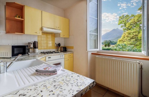Lau-Balagnas Apartment | Pyrénées Cottage with Mountain View, Private Terrace, and Wi-Fi – Top-Rated Accommodation