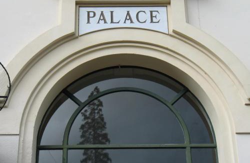 Bagneres-de-Luchon Apartment | Pyrénées Palace