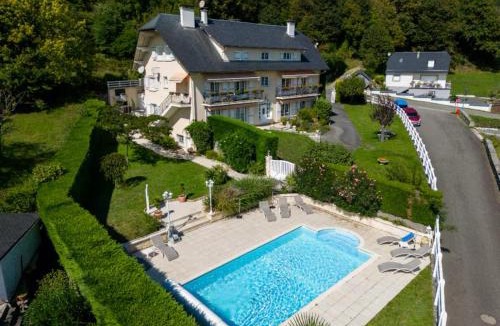 Ayzac-Ost Apartment | Pyrénées studio, vue, piscine