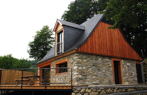 Omex House | Pyrenean barn of charm.