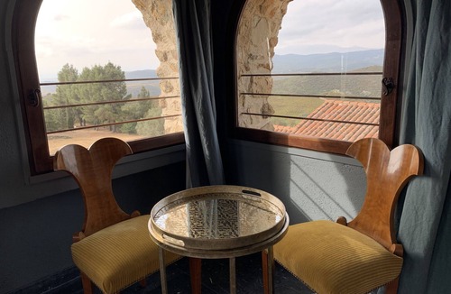 Castelnou House | Pyrenean Paradise - Stunning 10 Bedroom House - Sleeps 23+