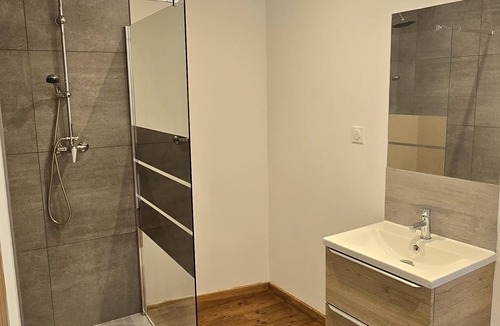 Biert Cabin | Pyrenean Pursuits