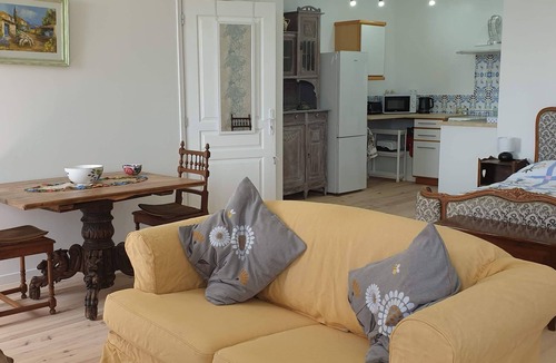 Saint-Gaudens Apartment | Pyrenees View - Brand New For Summer 2023 - Stunning Views & Garden
