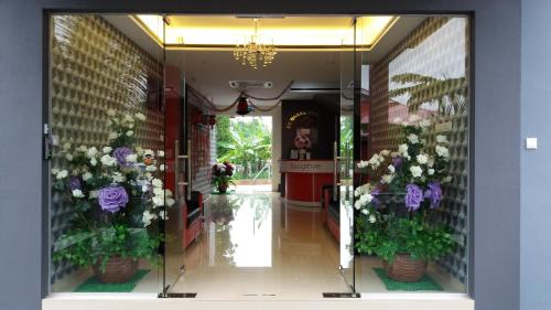 Kampung Sayong Hulu Hotel | Pz Hotel