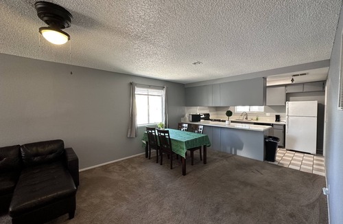 Chinatown Apartment | q cozy two bedroom 2 bathroom