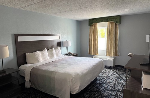 Coldwater Hotel | Q Lodge