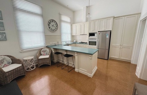 Queenscliff House | QPO QUEENSCLIFF