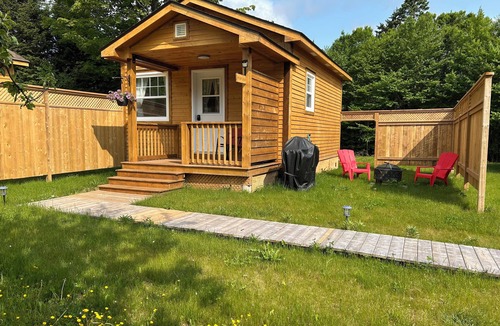 West Quaco Cottage | Quaco Cottages - The William Carson