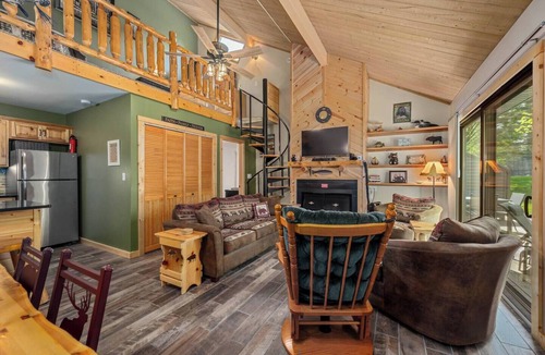 Hill City Villa | Quadna Mountain Resort 330 - with Loft!