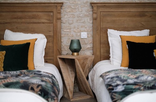 Le Fresne-Camilly Bed & Breakfast | Quadruple room last floor