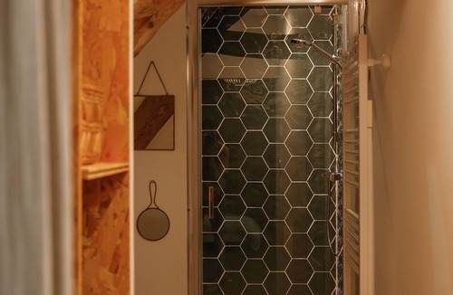 Le Fresne-Camilly Bed & Breakfast | Quadruple room last floor