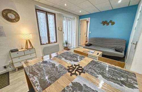 Millau Apartment | Quai 36