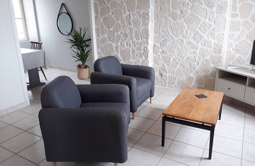 Saumur Apartment | QUAI N ° 2: BEAUTIFUL VIEW OF THE LOIRE
