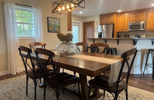 Cooperstown House | Quail Cottage - Recently built, contemporary decor, valley views close to CDP