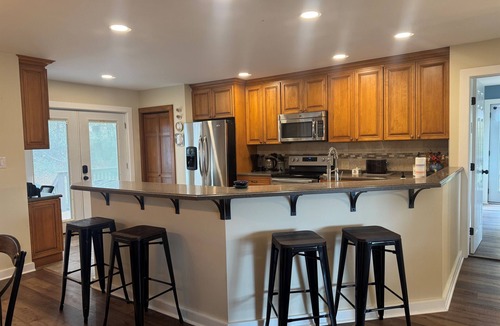 Cooperstown House | Quail Cottage - Recently built, contemporary decor, valley views close to CDP