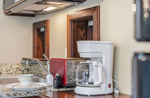 Shell Knob Apartment | Quail Cove 6 - Lakefront Studio Boat Slip