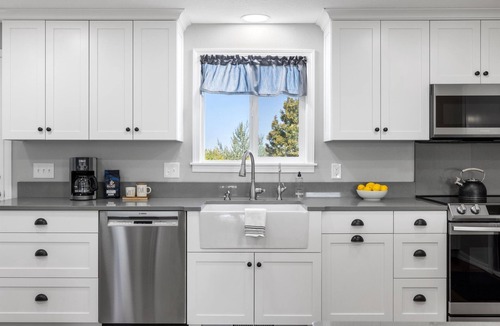 Walla Walla House | Quail Ridge - Views, Pool and Hot tub