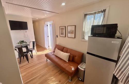 Lookout Valley Neighborhood Association House | Quail Run Farm- Rustic Tiny Home 2