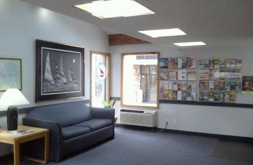 Osage Beach Hotel | Quails Nest Inn and Suites