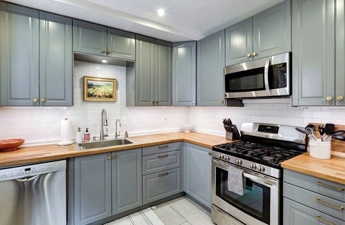 Lancaster House | Quaint 2 BDRM With Fenced in Backyard