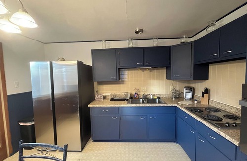 Airport Township House | Quaint 2-bedroom houseless than 10 minutes from The airport