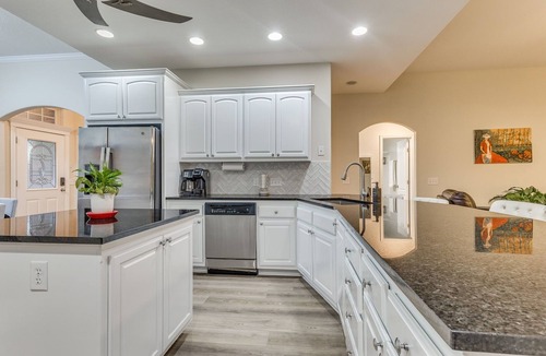 Jenks House | Quaint 3-bedroom house with AC in charming Jenks