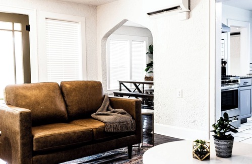 San Angelo House | Quaint 3BR - Minutes to Downtown San Angelo - Sleeps 6