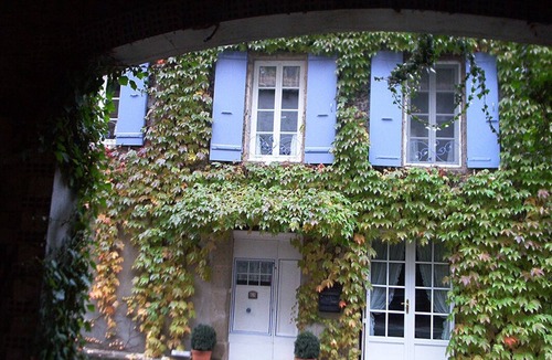 Villepinte House | Quaint 8-bedroom house in Villepinte perfect for group stays