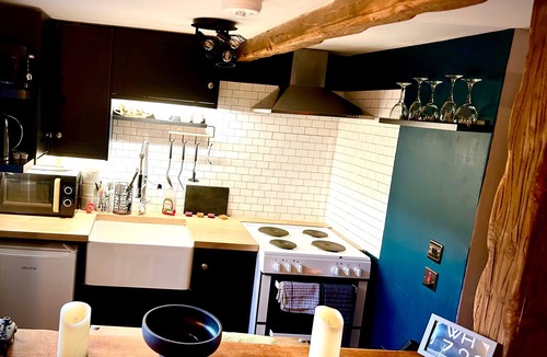 Bury Cottage | Quaint and Cosy Cottage - Manchester