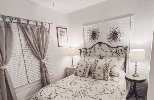 Tahlequah Apartment | Quaint and Cozy: Experience Small-Town Living in Our Charming Apartment
